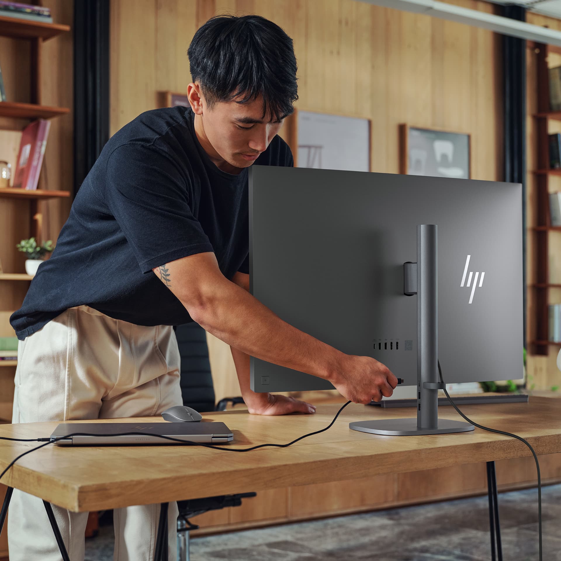 HP - All-in-One HP OmniStudio X 32-c0006ns, Intel Core Ultra 5-125H, 32GB, 1TB SSD, 31,5', W11. - imagen 23