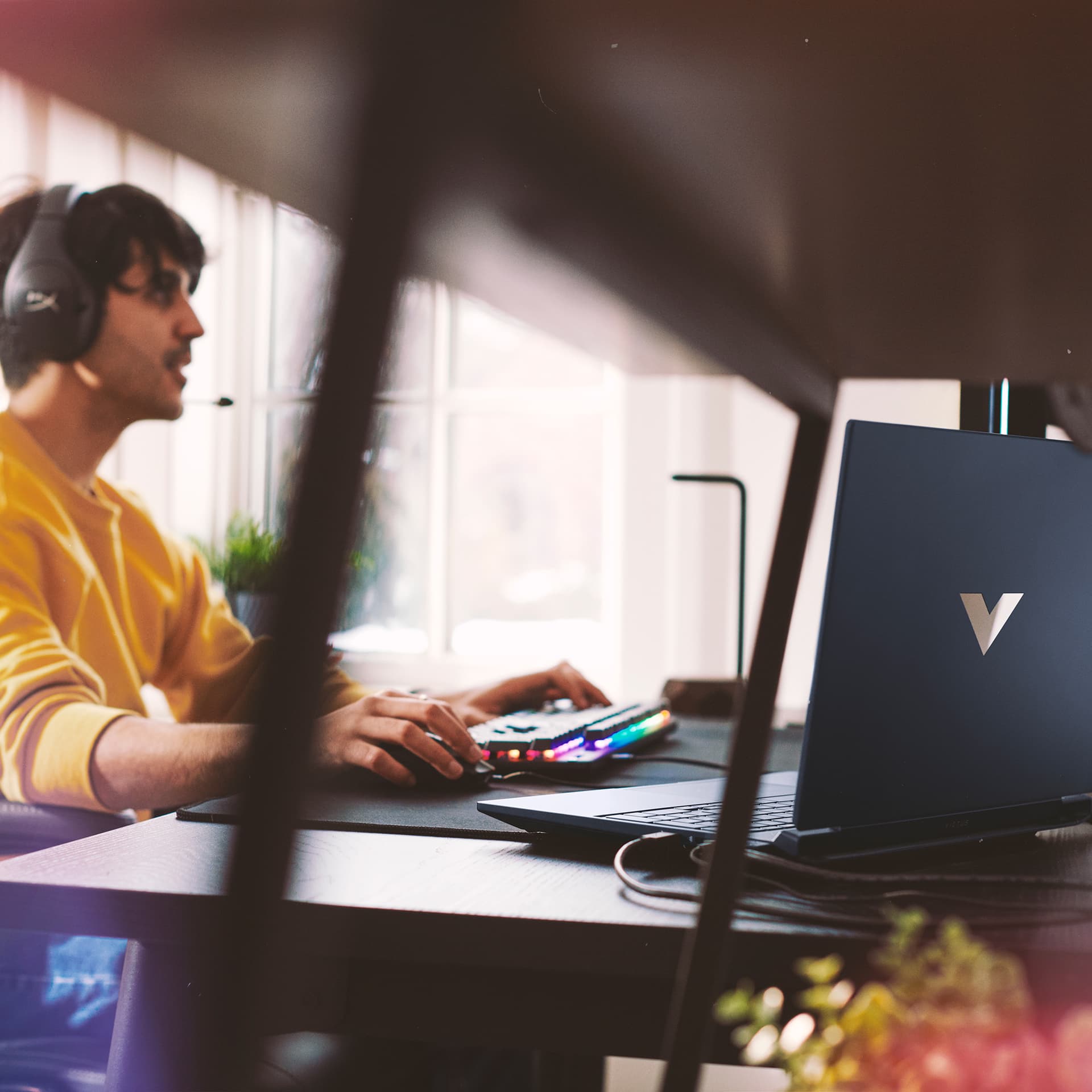 HP - Portátil Gaming HP VICTUS 15-fa2055ns, i7-13620H, 16GB, 512GB SSD, Nvidia GeForce RTX 4050 6GB, 15,6', Sin SO. - imagen 7